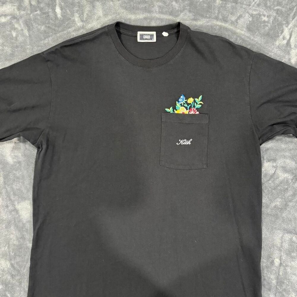 Kith Men's Black and Grey T-shirt